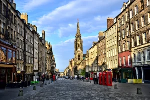 What Happened on Royal Mile: A Guided Walking Tour