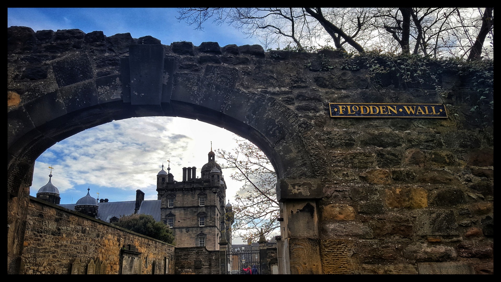 Secrets Below the Stones: Edinburgh’s Underground Ghost Tour