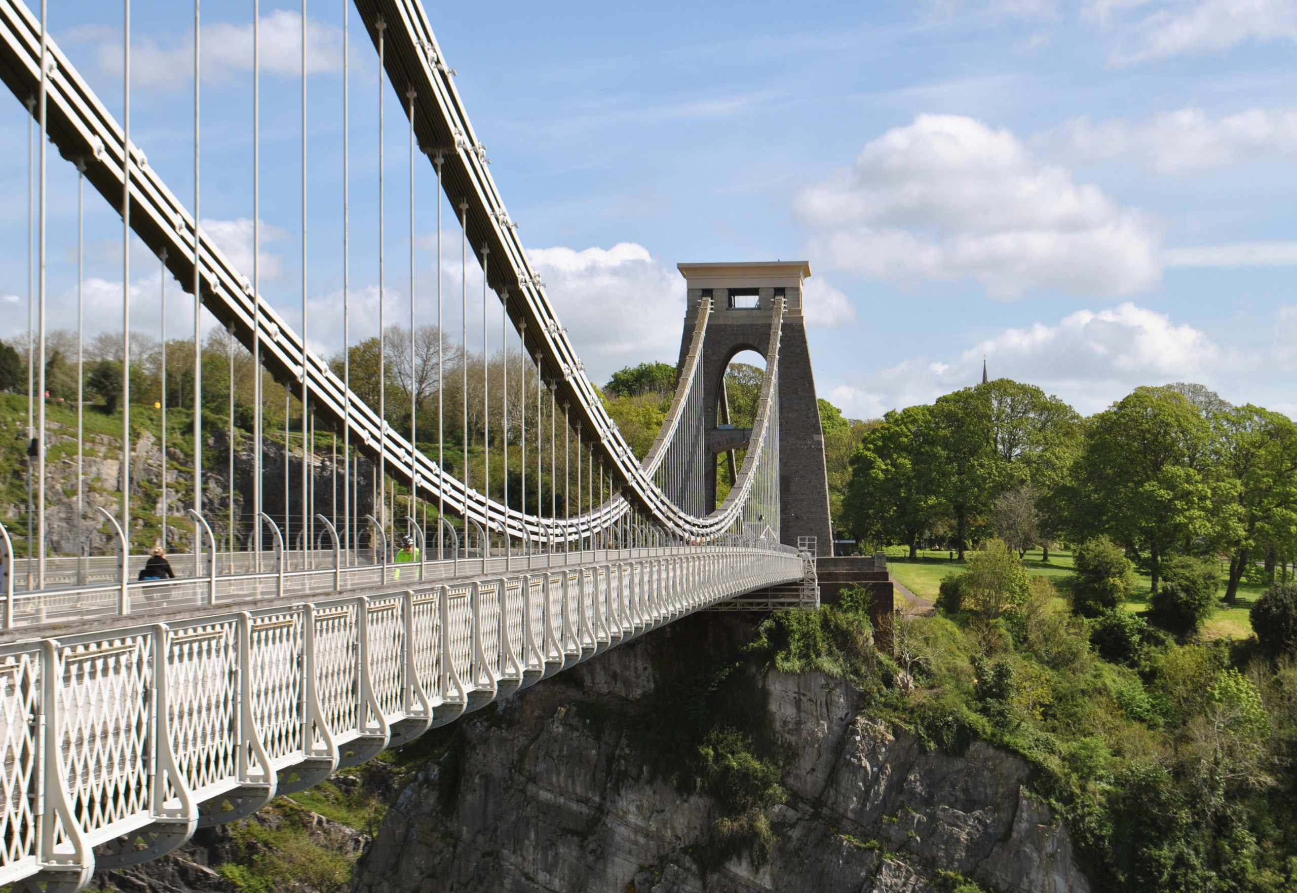 Bridges, Crescents and City Secrets: Walking Tour of Clifton and Bristol’s Historic Hear